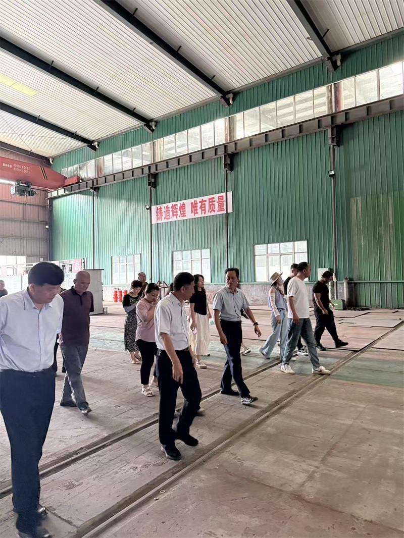 攜手共進(jìn)  共繪綠色未來(lái)——哈密市生態(tài)環(huán)境系統(tǒng)干部蒞臨平頂山鳳翔環(huán)保工業(yè)園參觀(guān)指導(dǎo) ?